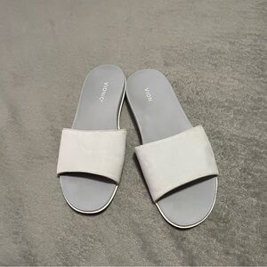 Vionic Val suede slides size 11 in light blue grey